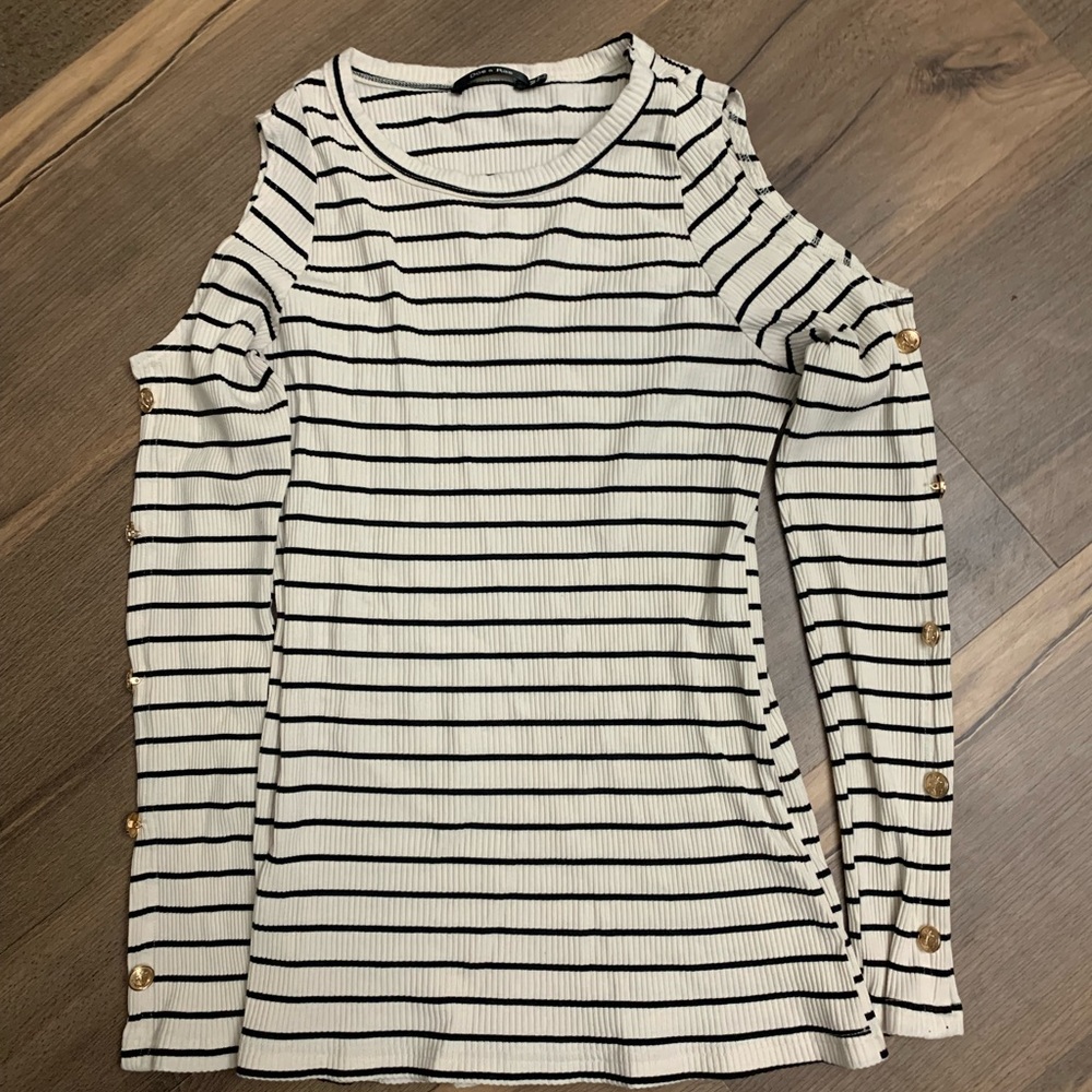 Doe & Rae black and white striped cold shoulder long sleeve blouse size medium